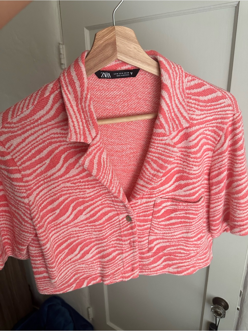 Zara Pink Coral Zebra-Print Cropped Button Up